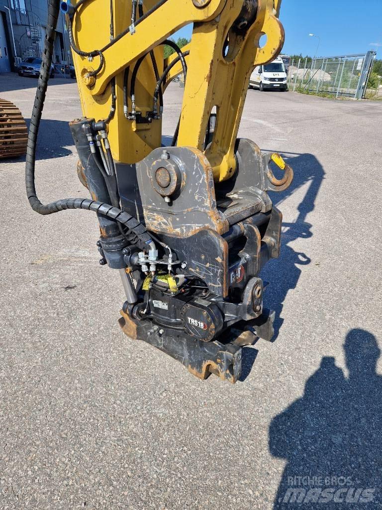 CAT 325 Pásová rýpadla