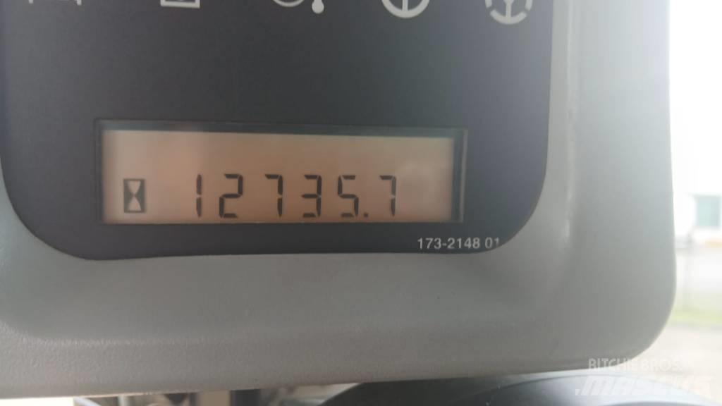 CAT 962 H Kolové nakladače