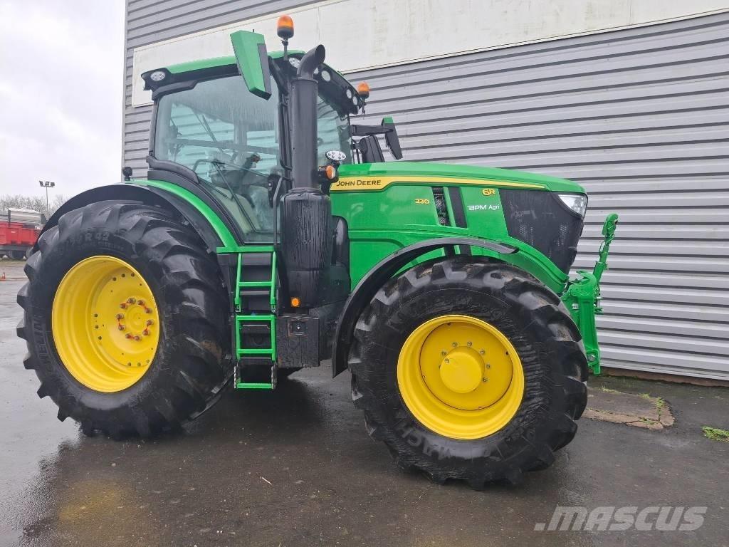 John Deere 6R230 Traktory