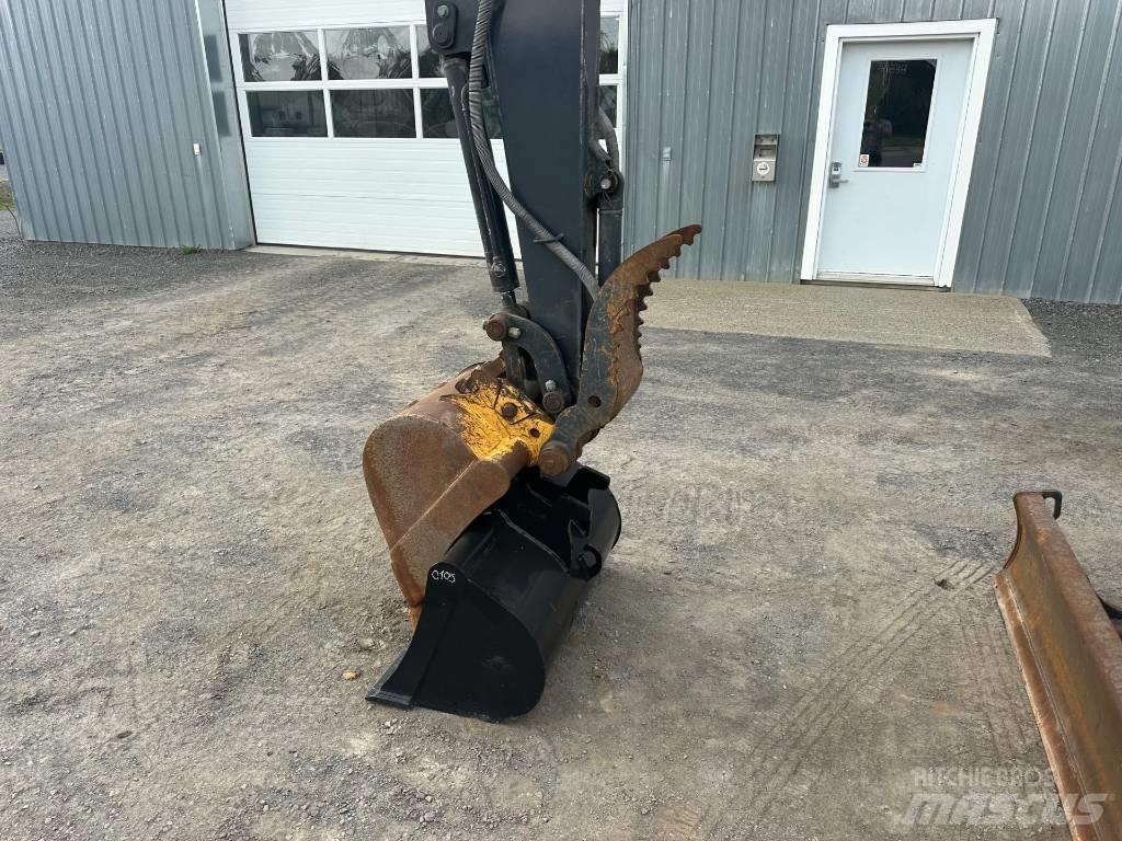 John Deere 35 G Pásová rýpadla