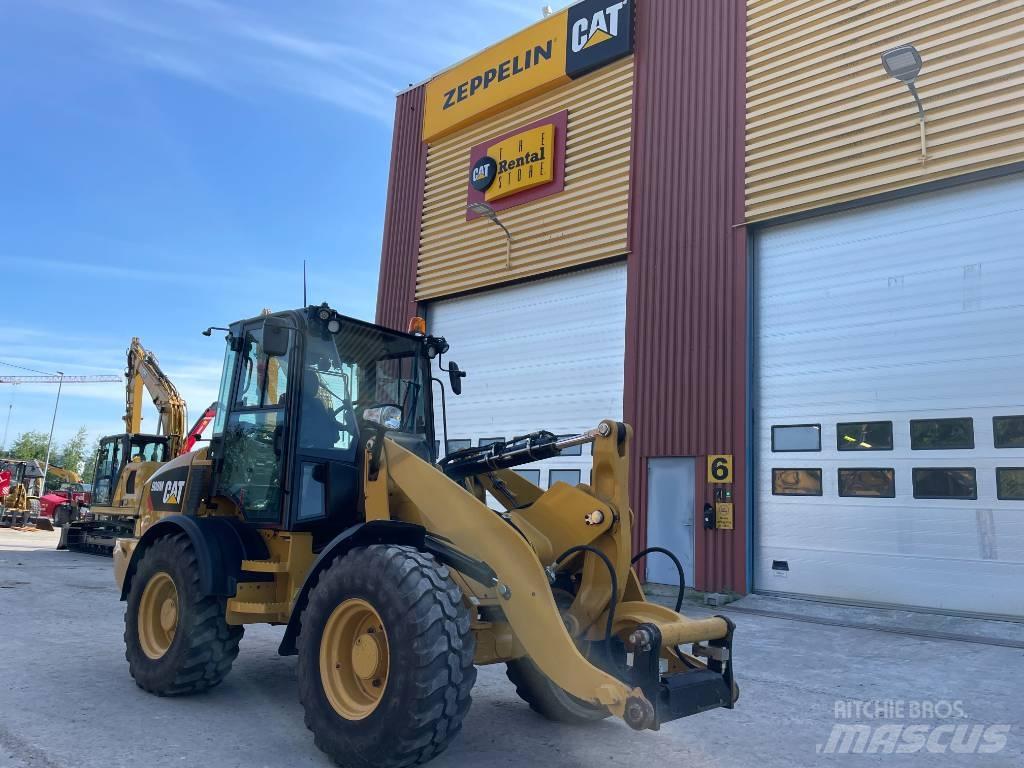 CAT 908 M Kolové nakladače
