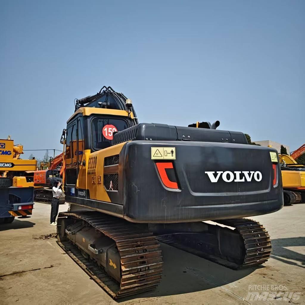 Volvo EC 220 Pásová rýpadla