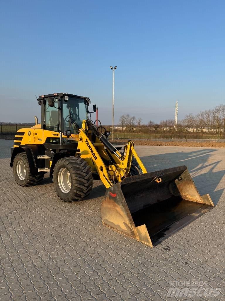 Yanmar V 120 Kolové nakladače