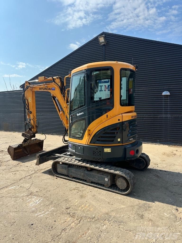 Hyundai 25 Z-9 Mini rýpadla < 7t