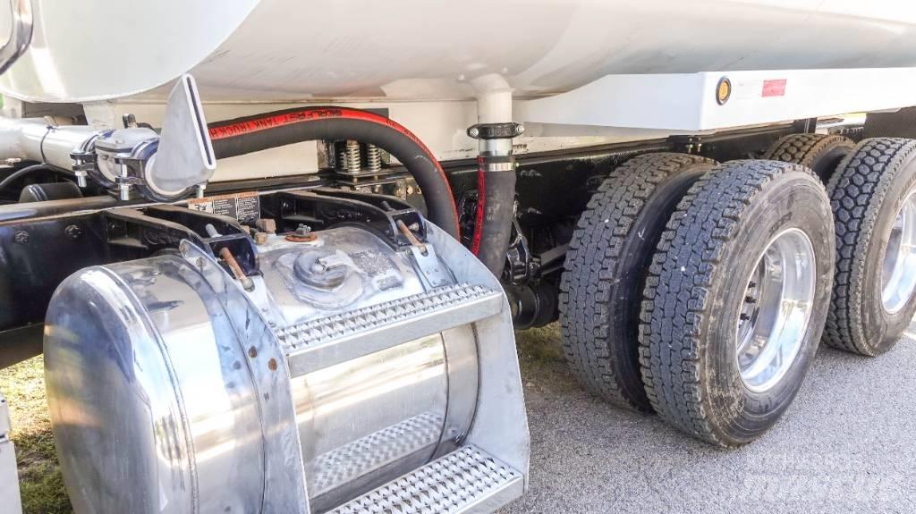 Peterbilt 579 Cisterny na vodu