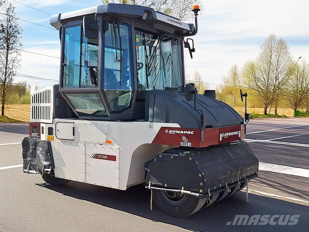 Dynapac CP 1200 W Pneumatikové válce