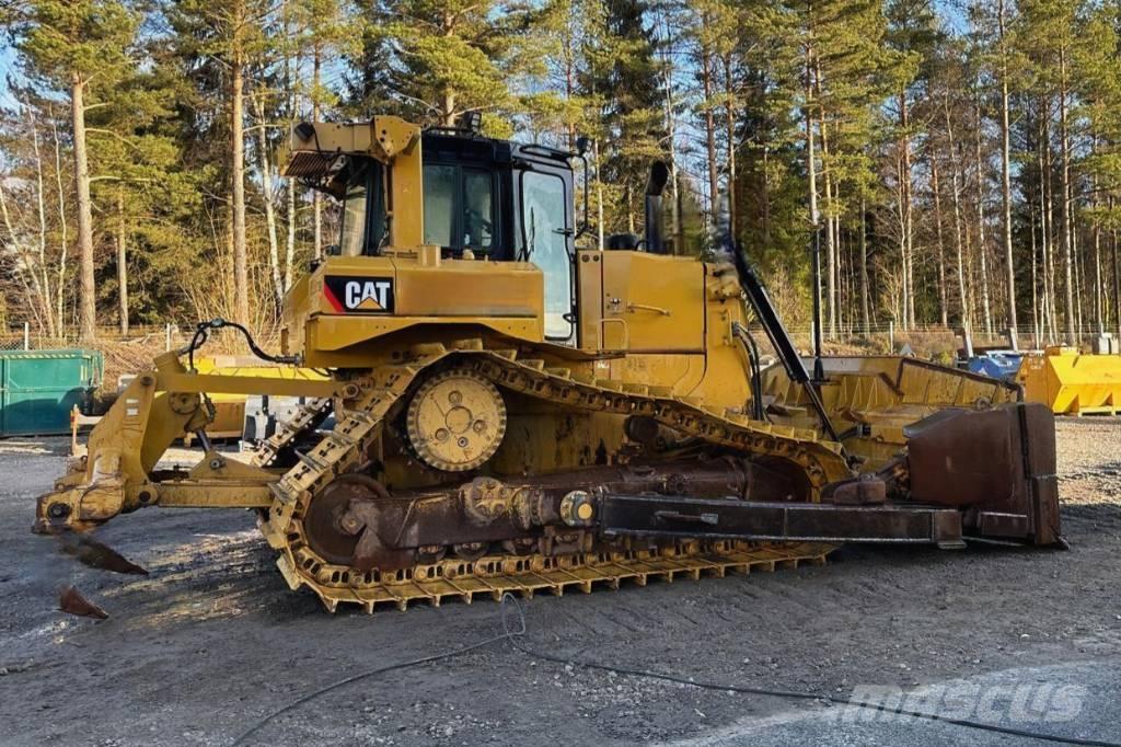 CAT D 6 T LGP Pásové dozery