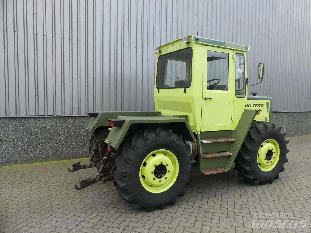 Mercedes-Benz 800 Traktory