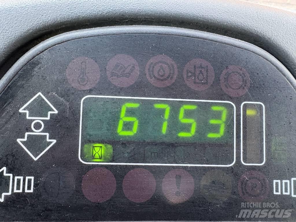 Linde P 250 Vlečné vozíky