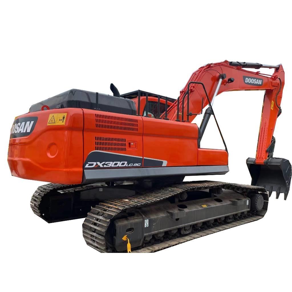 Doosan DX 300 LC Midi rýpadla 7t - 12t