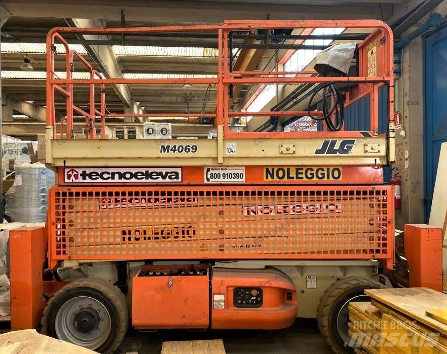 JLG M 4069 Nůžková zvedací plošina