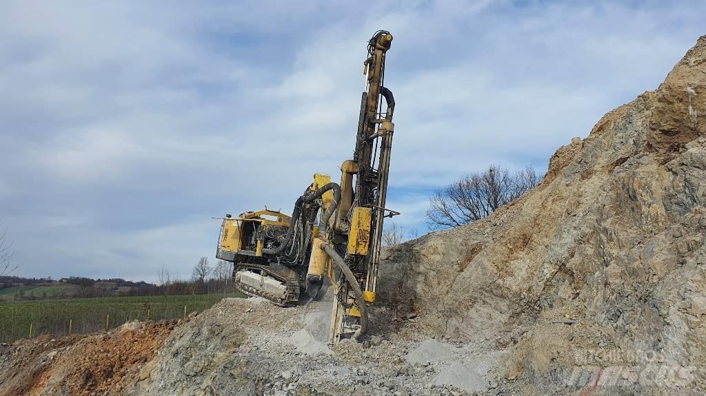 Atlas Copco F7-10 Povrchové vrtací stroje