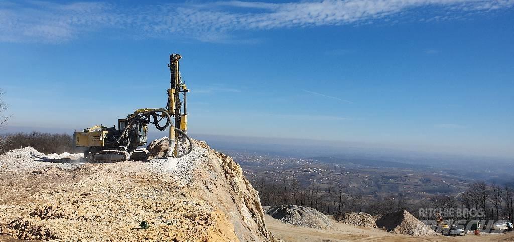 Atlas Copco F7-10 Povrchové vrtací stroje