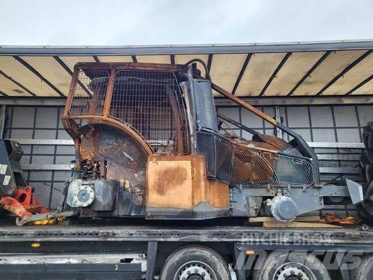 Valtra T214    arm Výložníky a lžíce