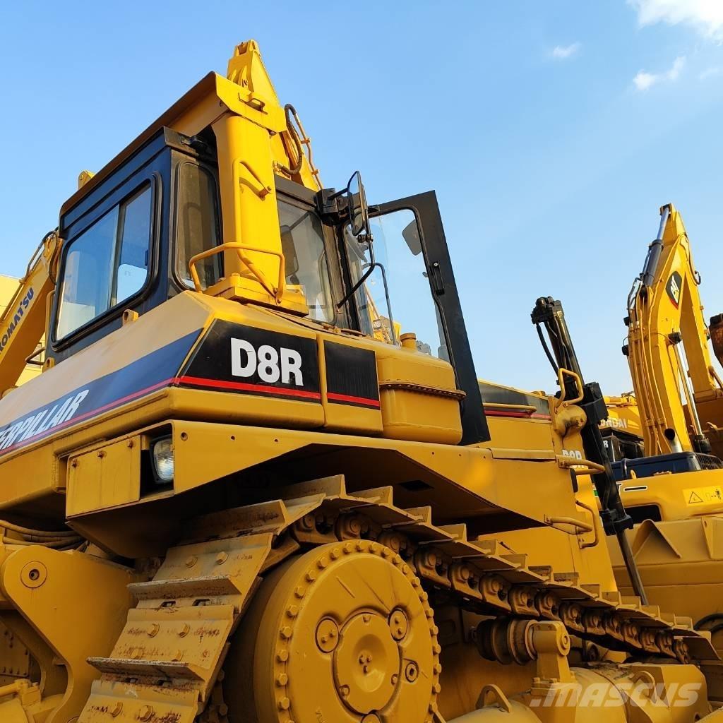 CAT D 8 R Pásové dozery