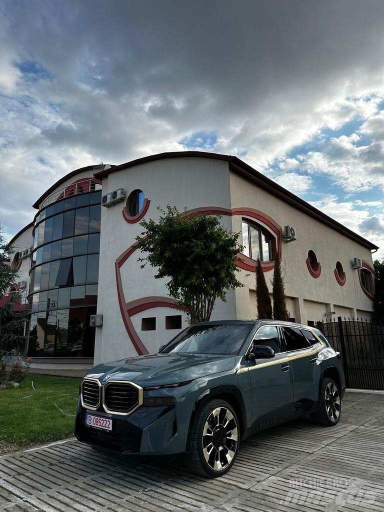 BMW XM Osobní vozy
