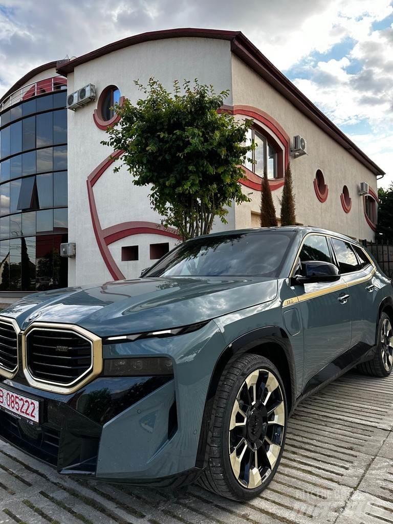BMW XM Osobní vozy