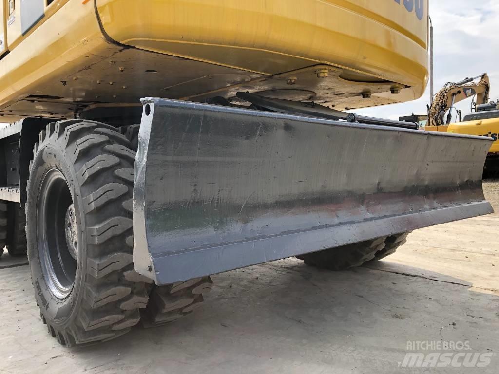 Komatsu PW160-8 Kolová rýpadla