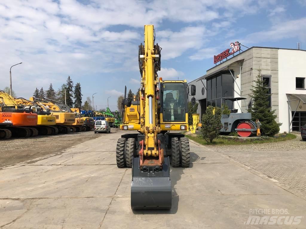 Komatsu PW160-8 Kolová rýpadla