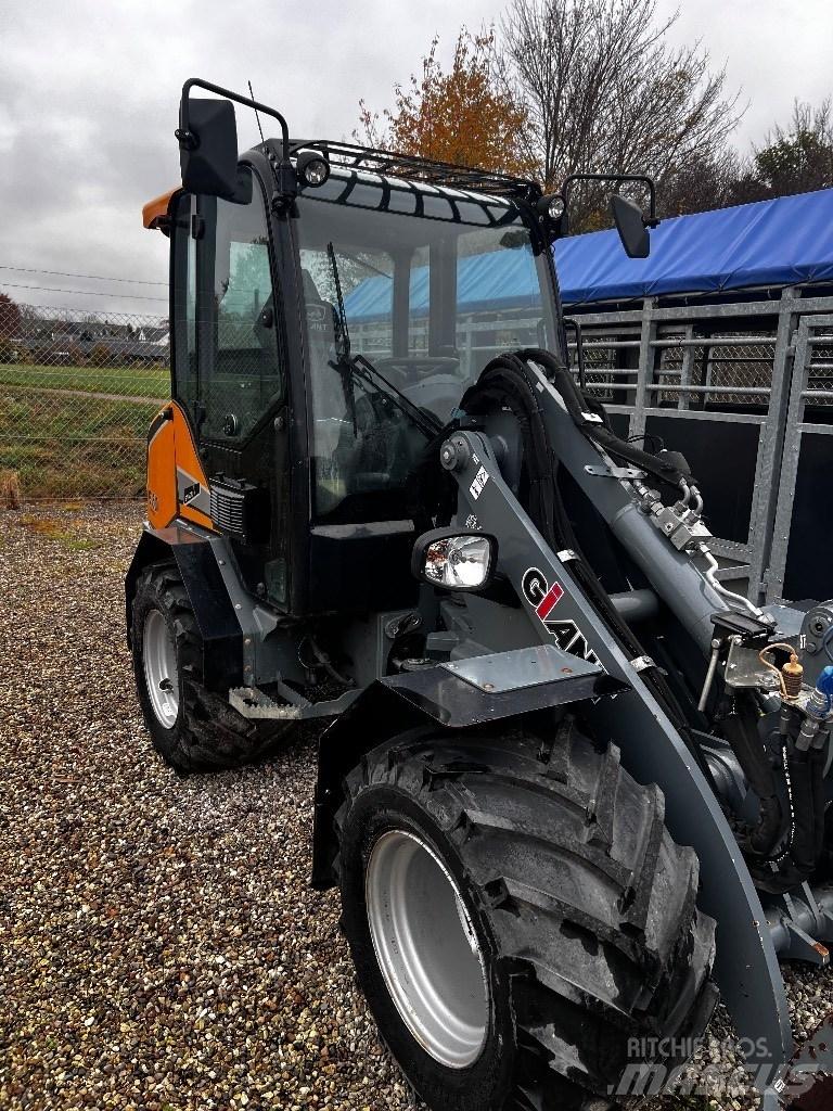 GiANT G3500 Mininakladače