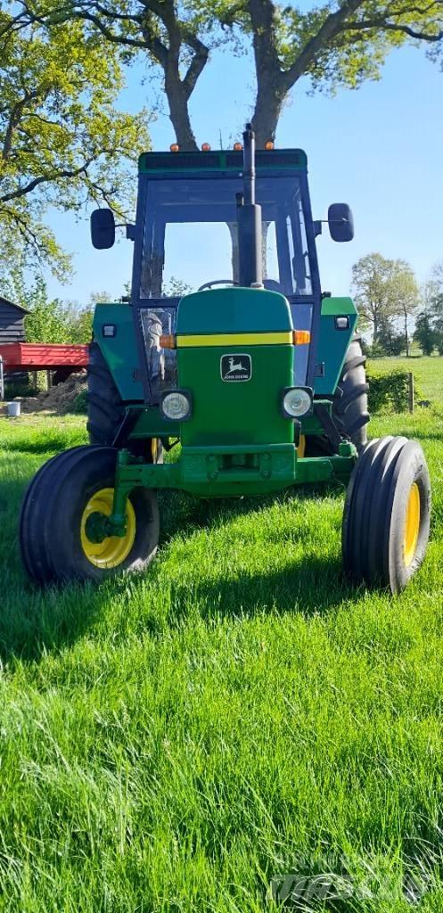 John Deere 3030 Traktory