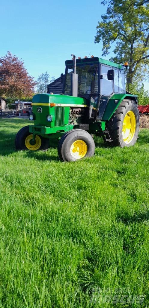 John Deere 3030 Traktory