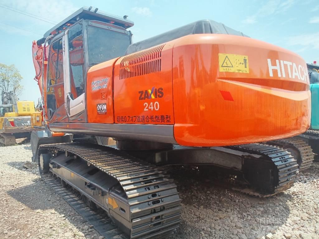 Hitachi ZX 240 Pásová rýpadla