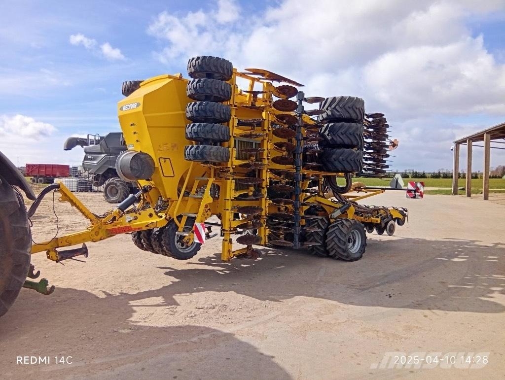 Bednar Omega OO Mechanické secí stroje
