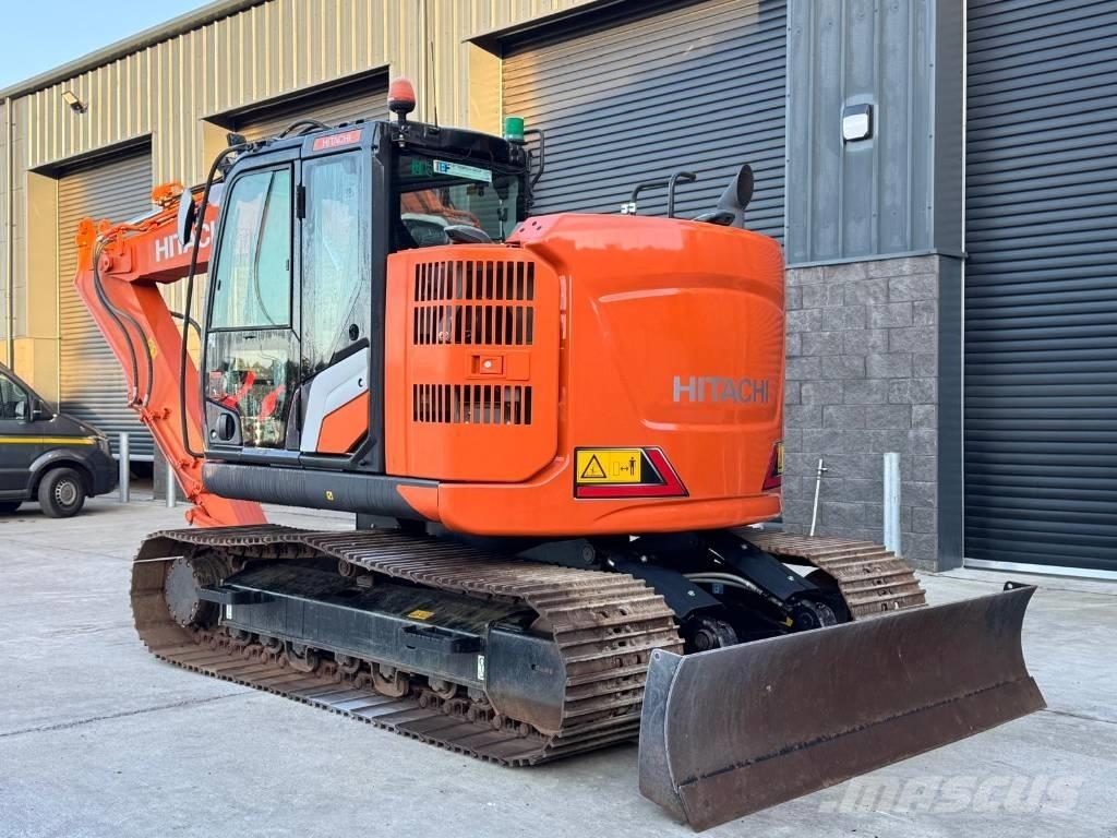 Hitachi ZX 135 US-7 Pásová rýpadla