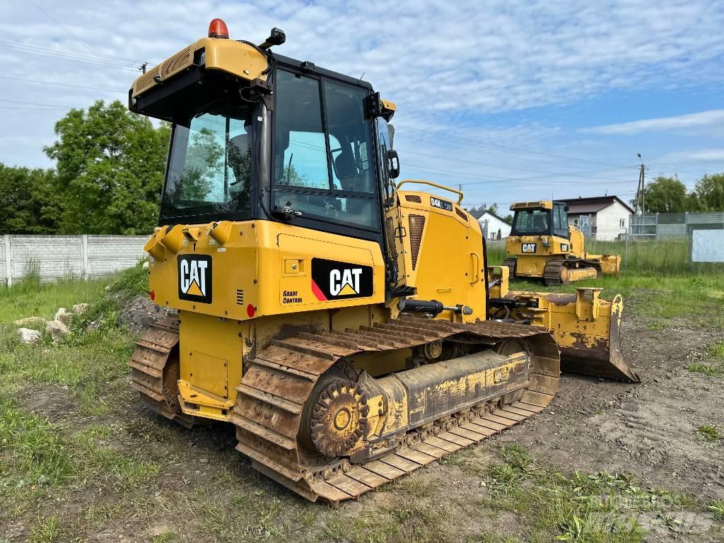 CAT D 4 K 2 LGP Pásové dozery