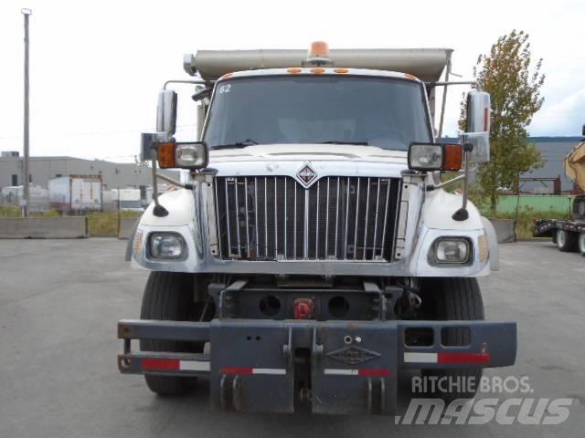 International 7500 Sklápěče