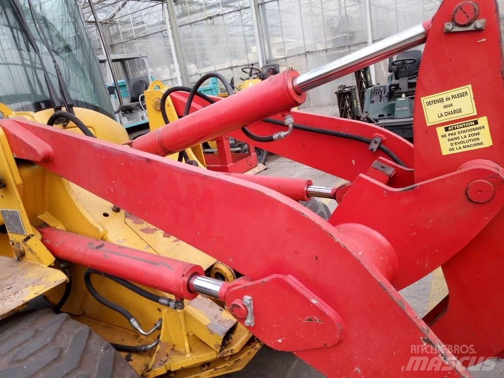 Volvo L30 Kolové nakladače