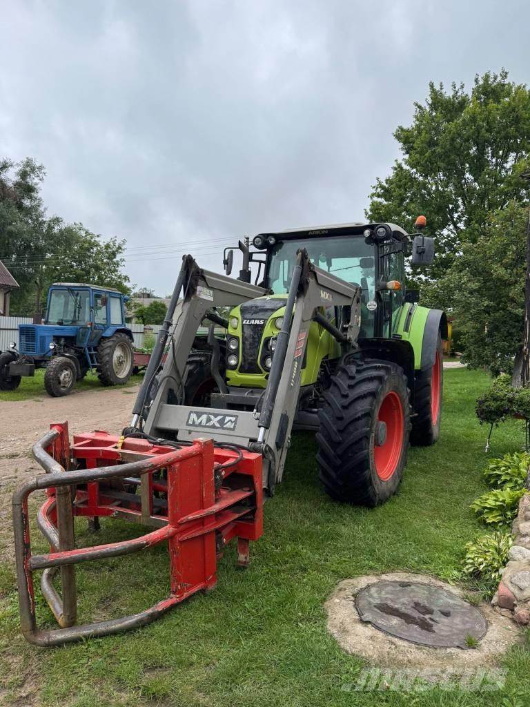 CLAAS Arion 440 Traktory
