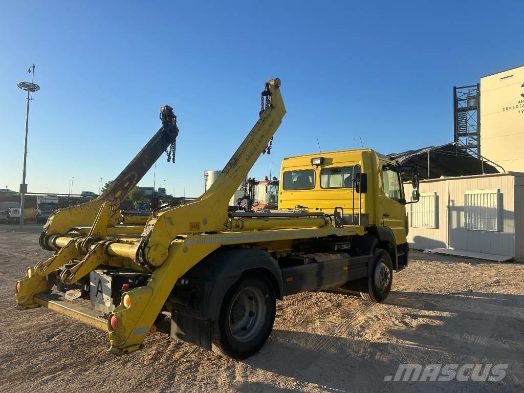 Mercedes-Benz 1530 Skladové kontejnery