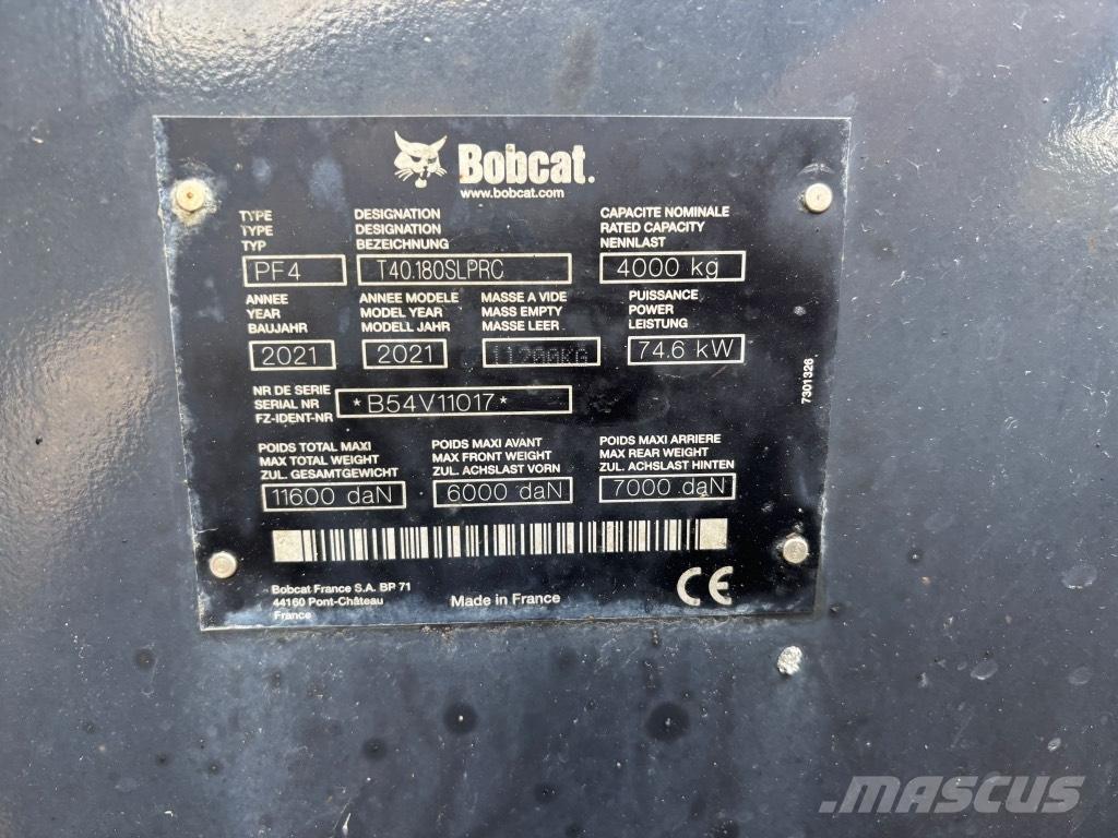 Bobcat T40.180 Teleskopické manipulátory