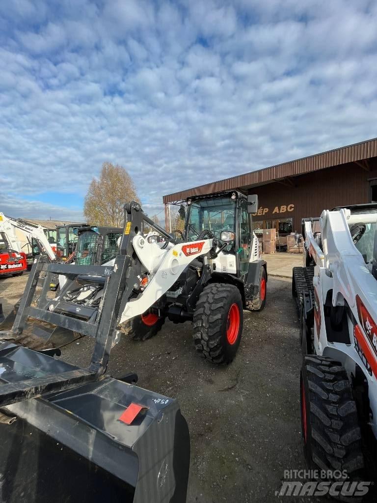 Bobcat L 85 Čelní nakladače a rypadla