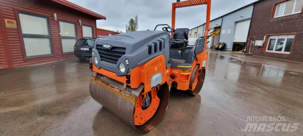 Hamm HD 13 VV Tandemové válce