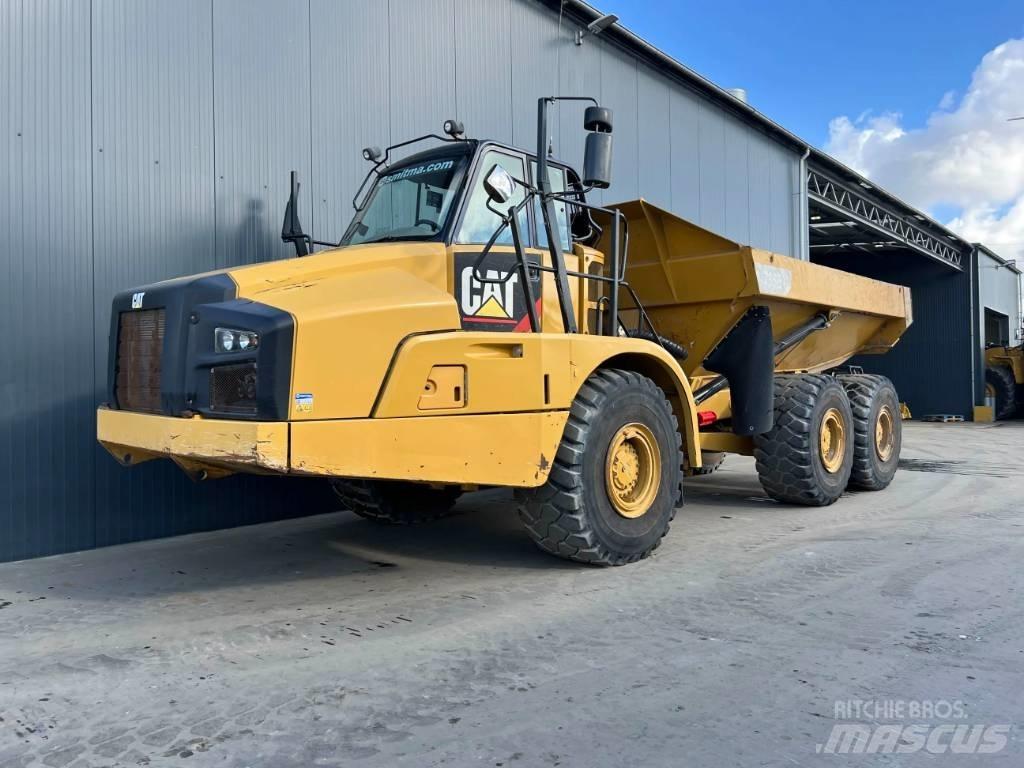 CAT 735B Kloubové dempry