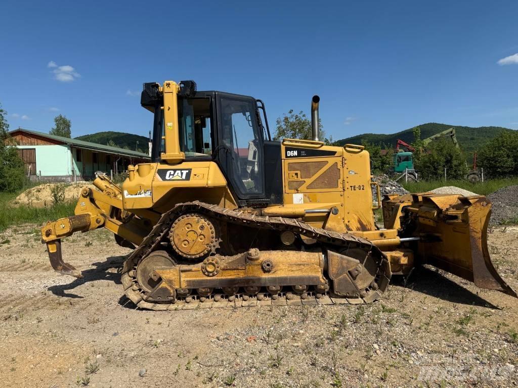 CAT D6N XL Pásové dozery