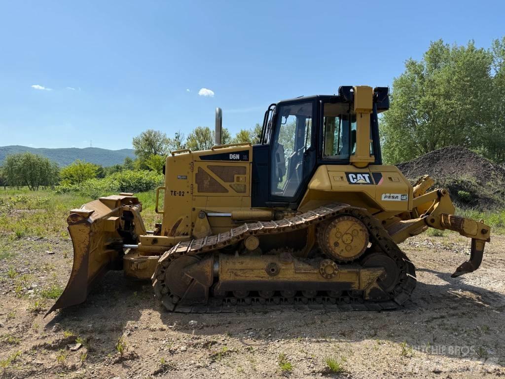 CAT D6N XL Pásové dozery