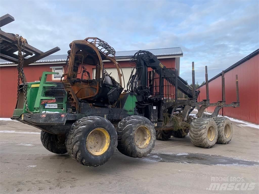 John Deere 1010E Vyvážecí traktory
