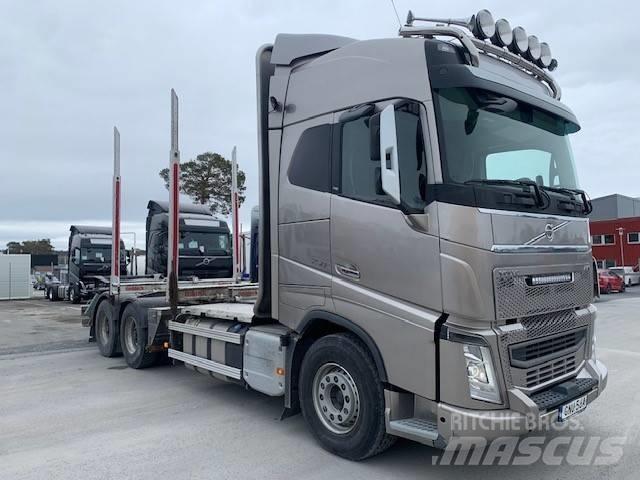 Volvo FH 750 Vozy na přepravu kmenů
