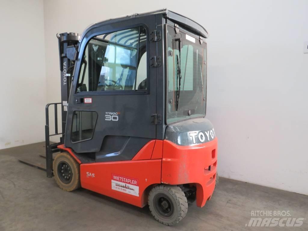 Toyota 8 FBMKT 30 Akumulátorové vozíky