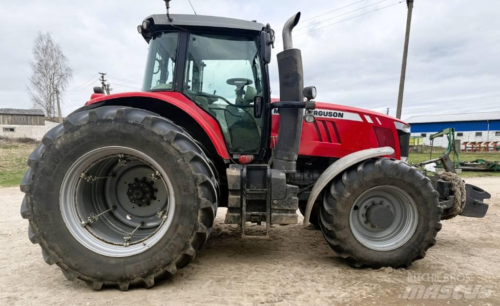 Massey Ferguson 7624 Traktory
