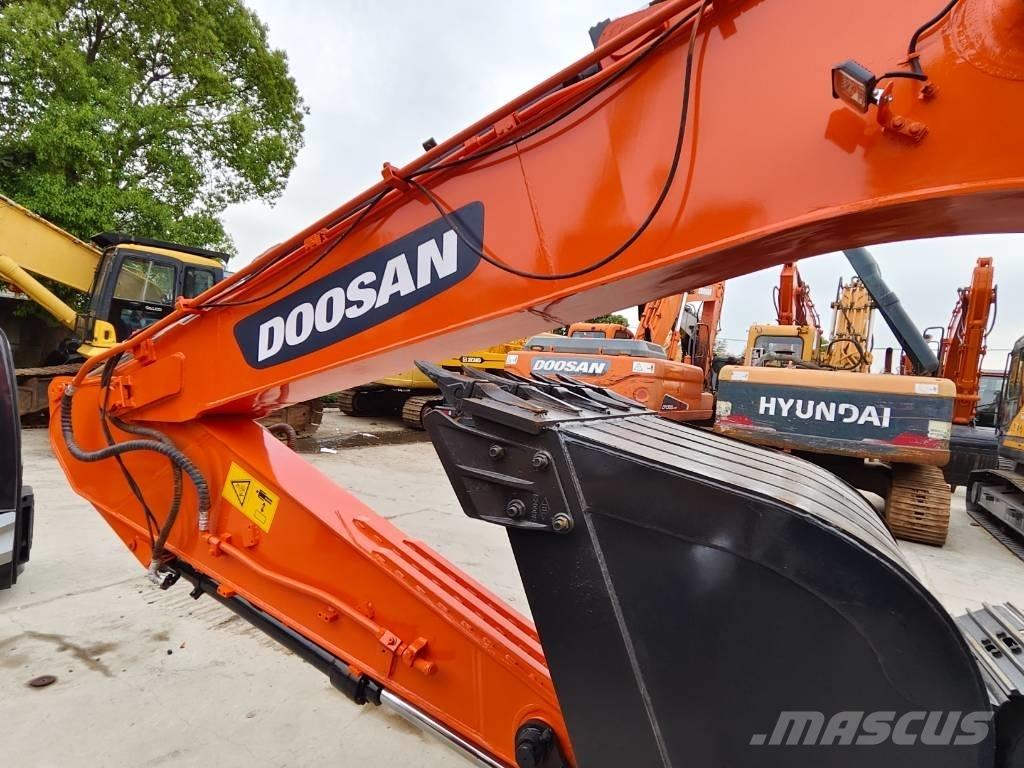 Doosan DX 225 LC Pásová rýpadla
