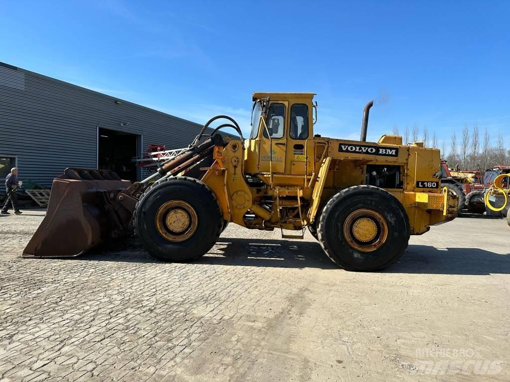 Volvo L160 Kolové nakladače