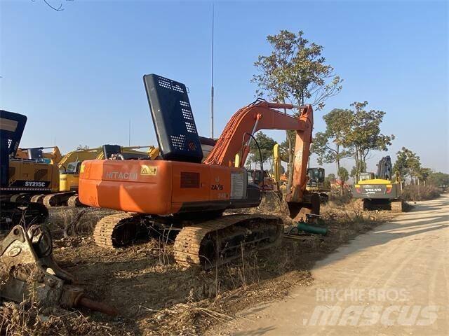 Hitachi ZX 240 Pásová rýpadla