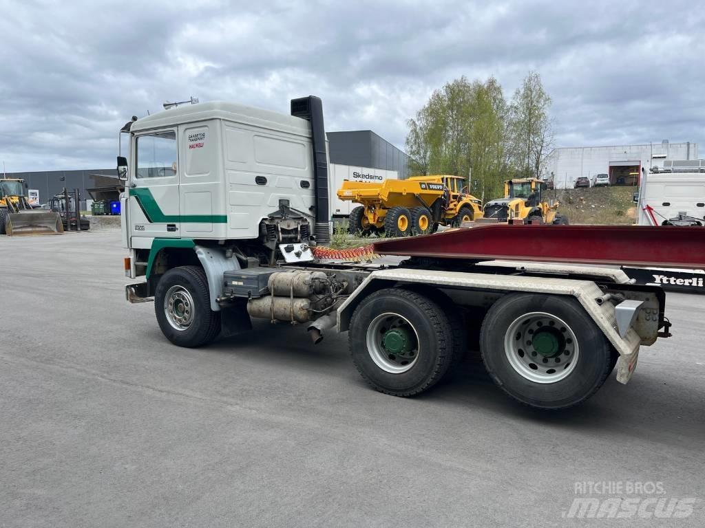 Volvo F 12    Lav km Tahače