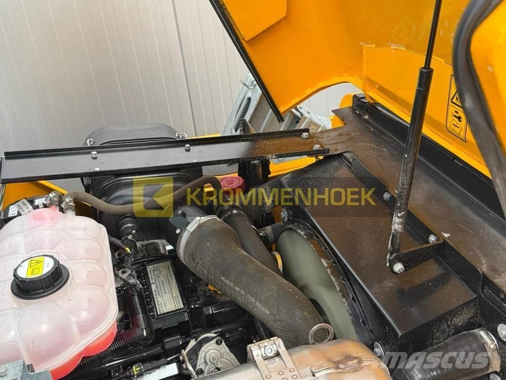 JCB 940 Terénní vysokozdvižné vozíky