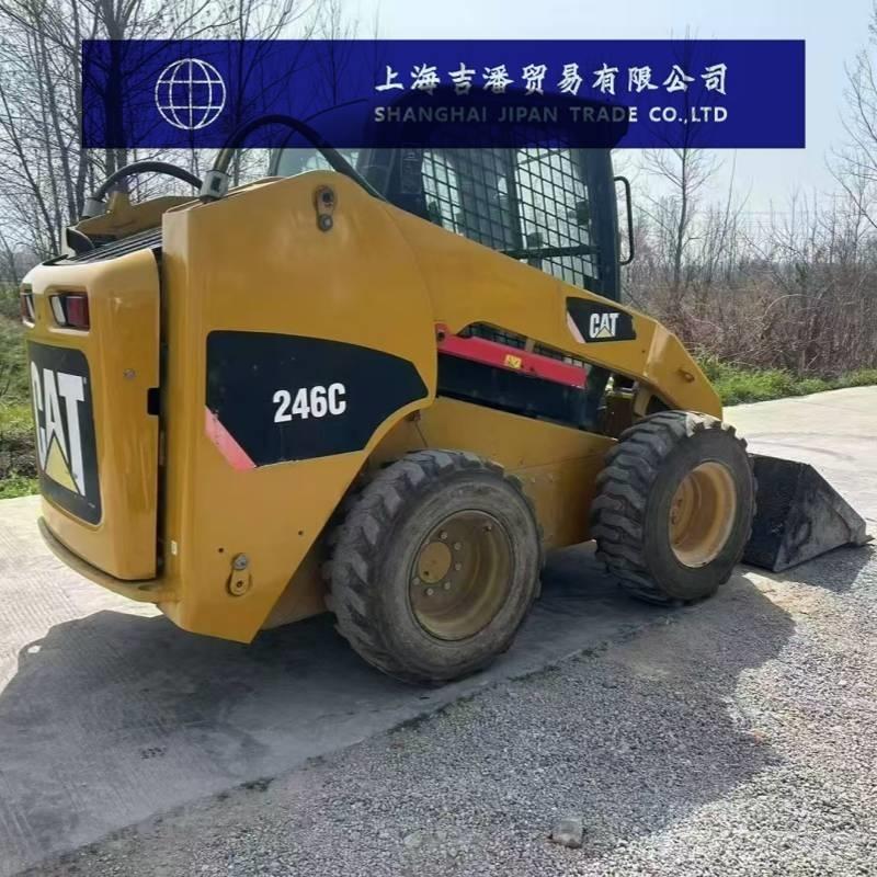 CAT 246 C Smykem řízené nakladače